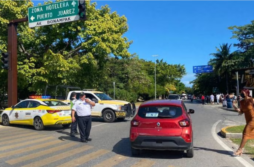  Empresarios ‘se ponen al tiro’ por Uber en Cancún: Coparmex exige resolver conflicto con taxistas