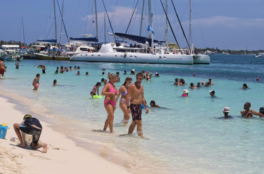 Refrenda Isla Mujeres su éxito turístico en estas vacaciones de verano