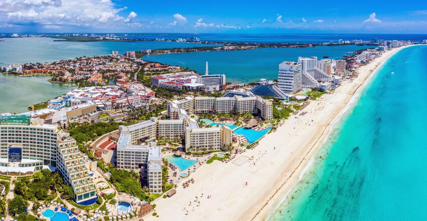  Cancún, líder en turismo internacional