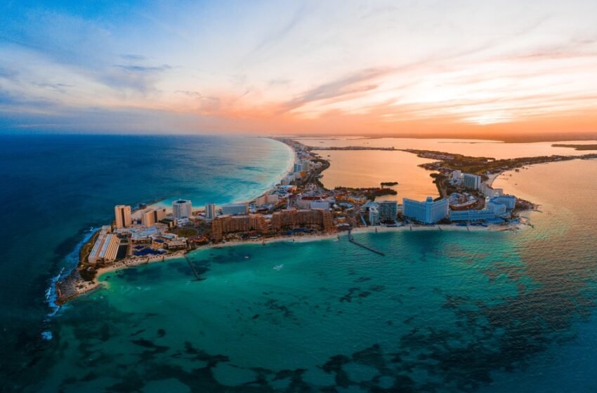  Estados Unidos retira la alerta para Cancún a nivel dos