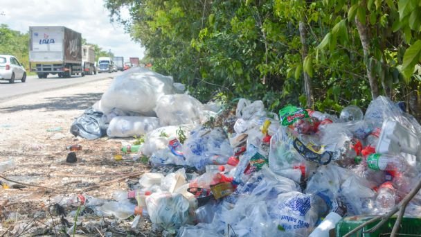  Servicios Públicos advierte que habrá sanciones por tirar basura en Cancún clandestinamente