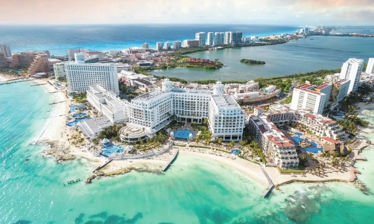  Temporada baja en zona hotelera de Cancún durante octubre; esperan repunte con turismo canadiense