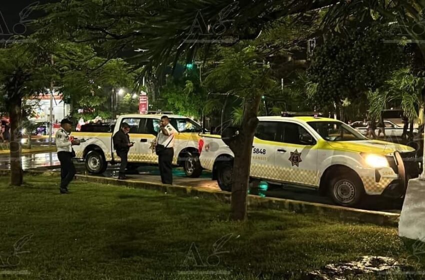 Un abuelito se despidió con un beso y unas palabras de su esposa, quien murió atropellada por un vehículo que se voló un paso peatonal en la supermanzana 23 de Cancún.