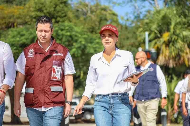 La Presidenta Municipal, Ana Paty Peralta, encabezó el recorrido por diversas avenidas de la ciudad, donde constató el avance de las obras.