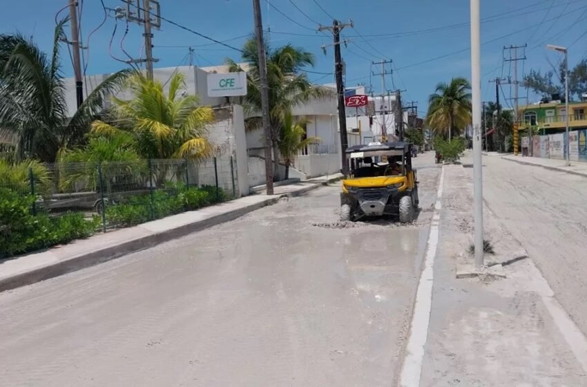  Inundaciones en Holbox; 90% de las calles afectadas y falta de atención de las autoridades