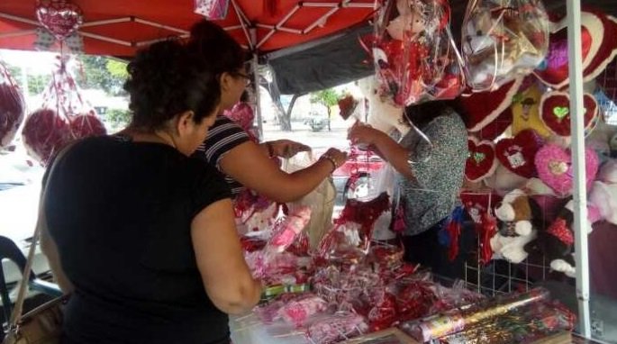  Comerciantes de Playa del Carmen esperan un repunte del 80% en ventas por San Valentín