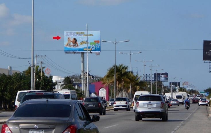  Cancún: agencias exigen eliminar publicidad vial tras derrumbe