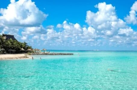 Visita las playas más hermosas de Isla Mujeres