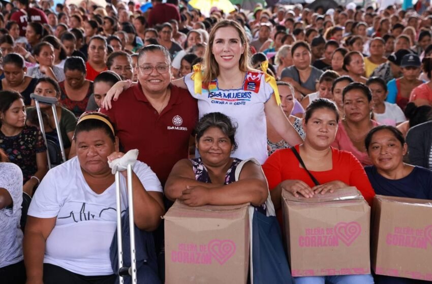  Atenea Gómez Ricalde impulsa el bienestar de Isla Mujeres con programas sociales transformadores