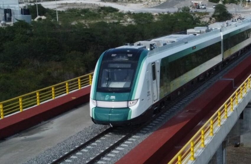 AMLO inaugurará el Tren Maya de siete vagones y nuevo hotel en Chichén Itzá