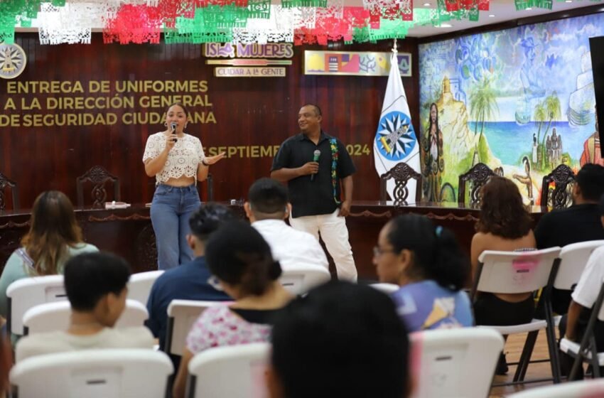 La alcaldesa Atenea Gómez Ricalde ha subrayado la importancia de preservar y celebrar las costumbres y tradiciones de Isla Mujeres