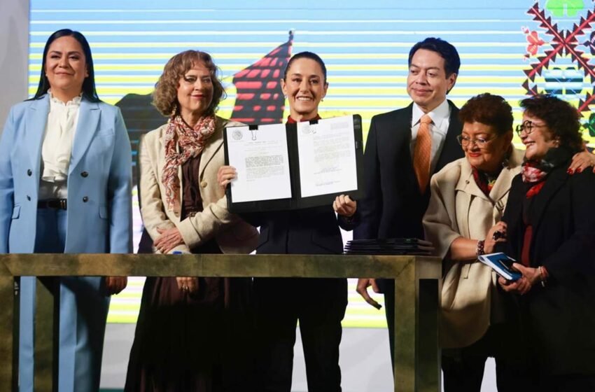 Desde Palacio Nacional, la presidenta de México firmó los decretos que serán publicados hoy en el Diario Oficial de la Federación para su entrada en vigor mañana.