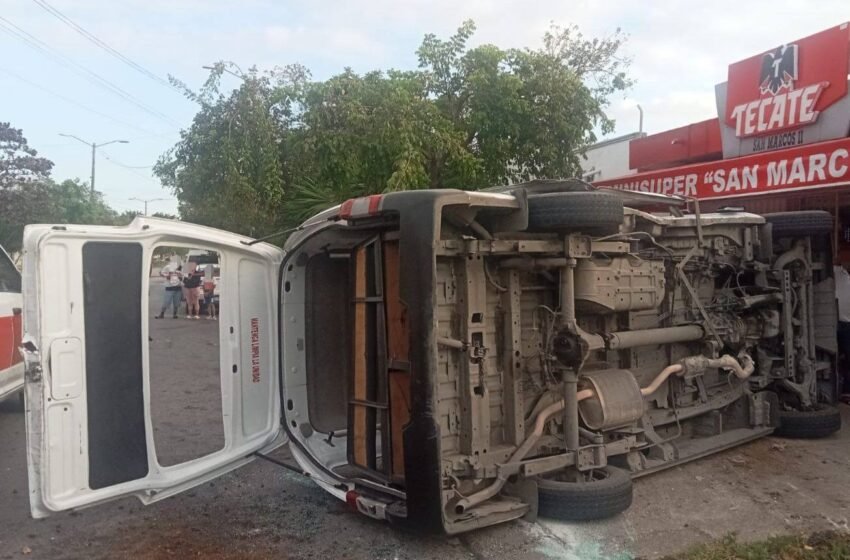 Un aparatoso accidente de tránsito en la supermanzana 260 de Cancún dejó un saldo de siete personas lesionadas.